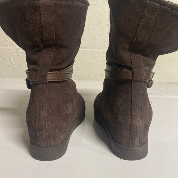 Coach leather winter wedge boots! - Picture 3 of 8